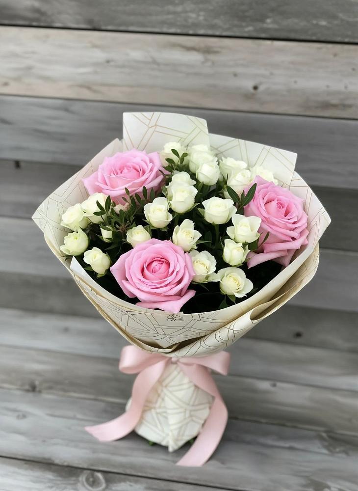 Букет цветов из: Розы в Побегайловке