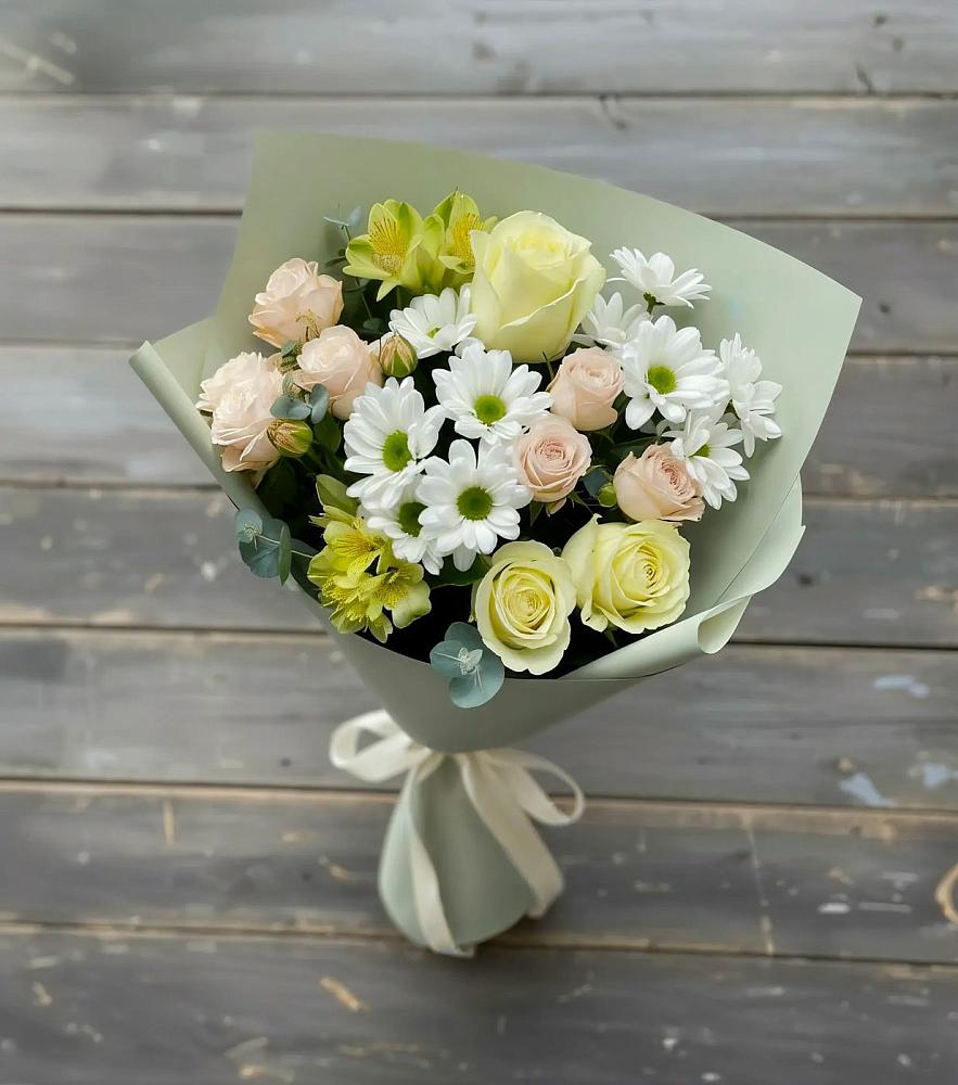 Букет цветов из: Альстромерии, Розы и Хризантемы в Побегайловке