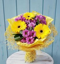 Букет цветов из:  Хризантемы и Герберы в Побегайловке