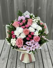 Букет цветов из:  Альстромерии, Гвоздики, Розы и Хризантемы в Побегайловке