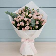 Букет цветов из:  Розы #REPLACE_PRED# Побегайловке