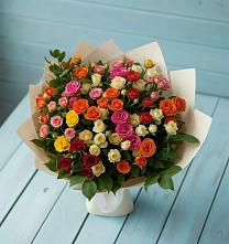 Букет Микс из разноцветных кустовых роз в Побегайловке