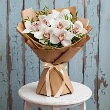 Букет цветов из:  Орхидеи и Розы в Побегайловке